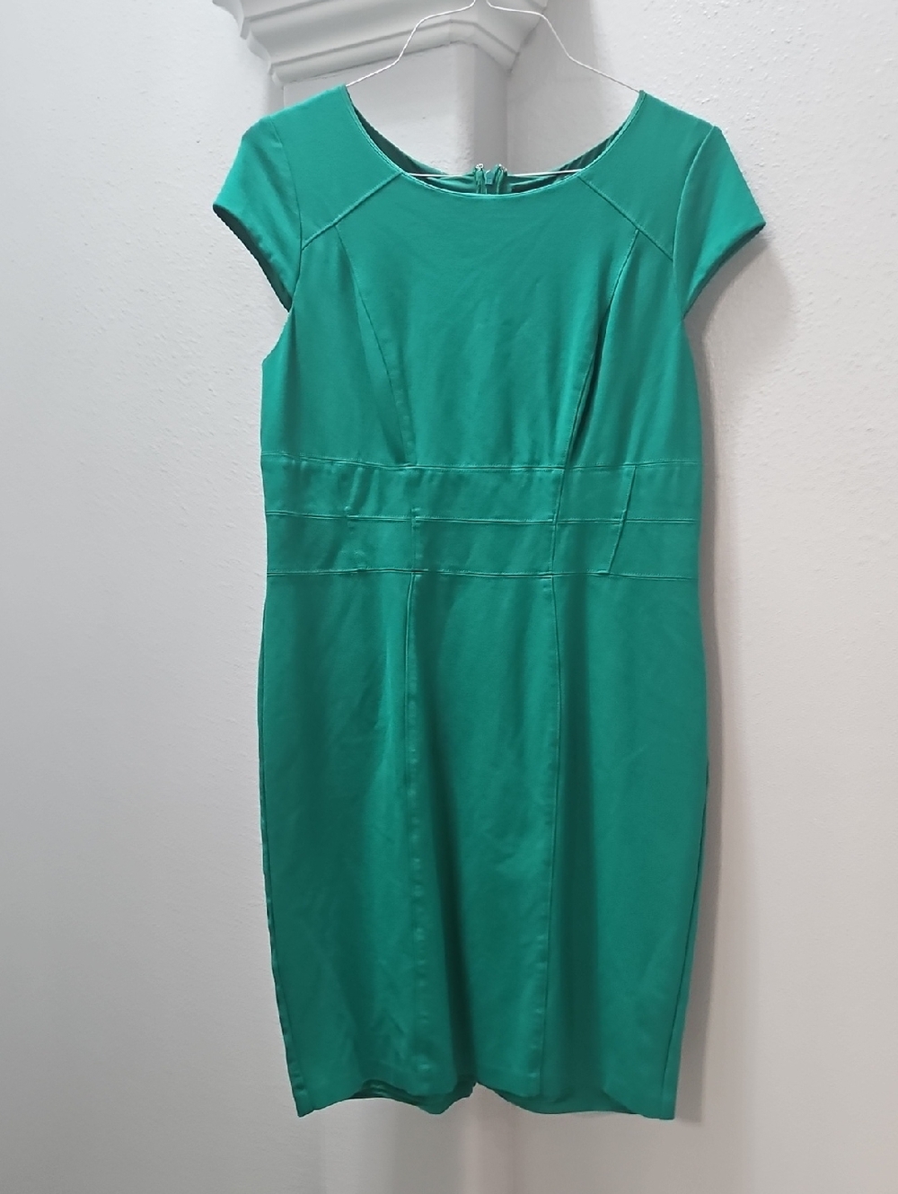 White House Black Market Emerald Green Cap-Sleeve Midi Sheath Dress